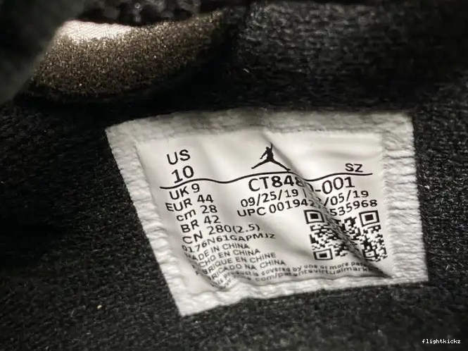 Jordan Off-White Black x Air 5 CT8480-001 0521